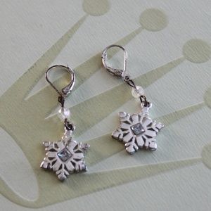 Vintage Snowflake Beaded Lever Earrings